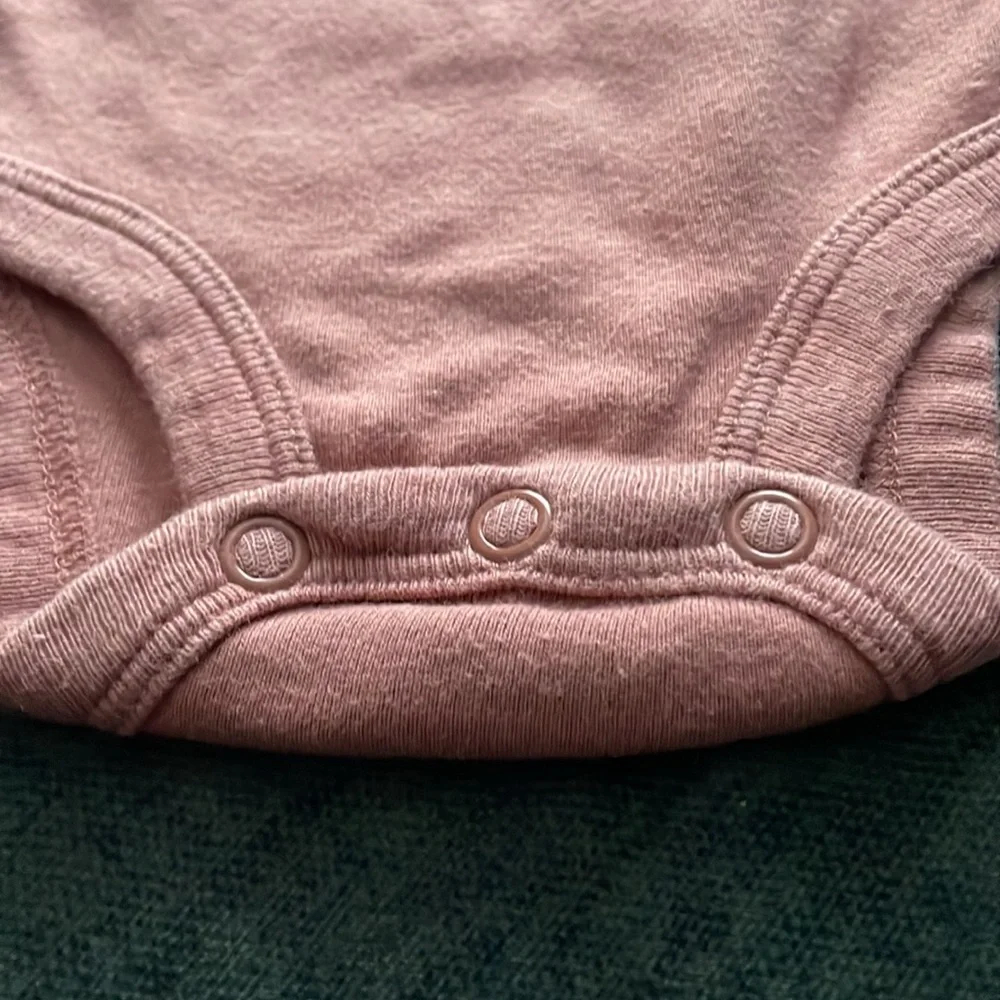 Carter’s Apple Newborn bodysuits and pants - Picture 9 of 14